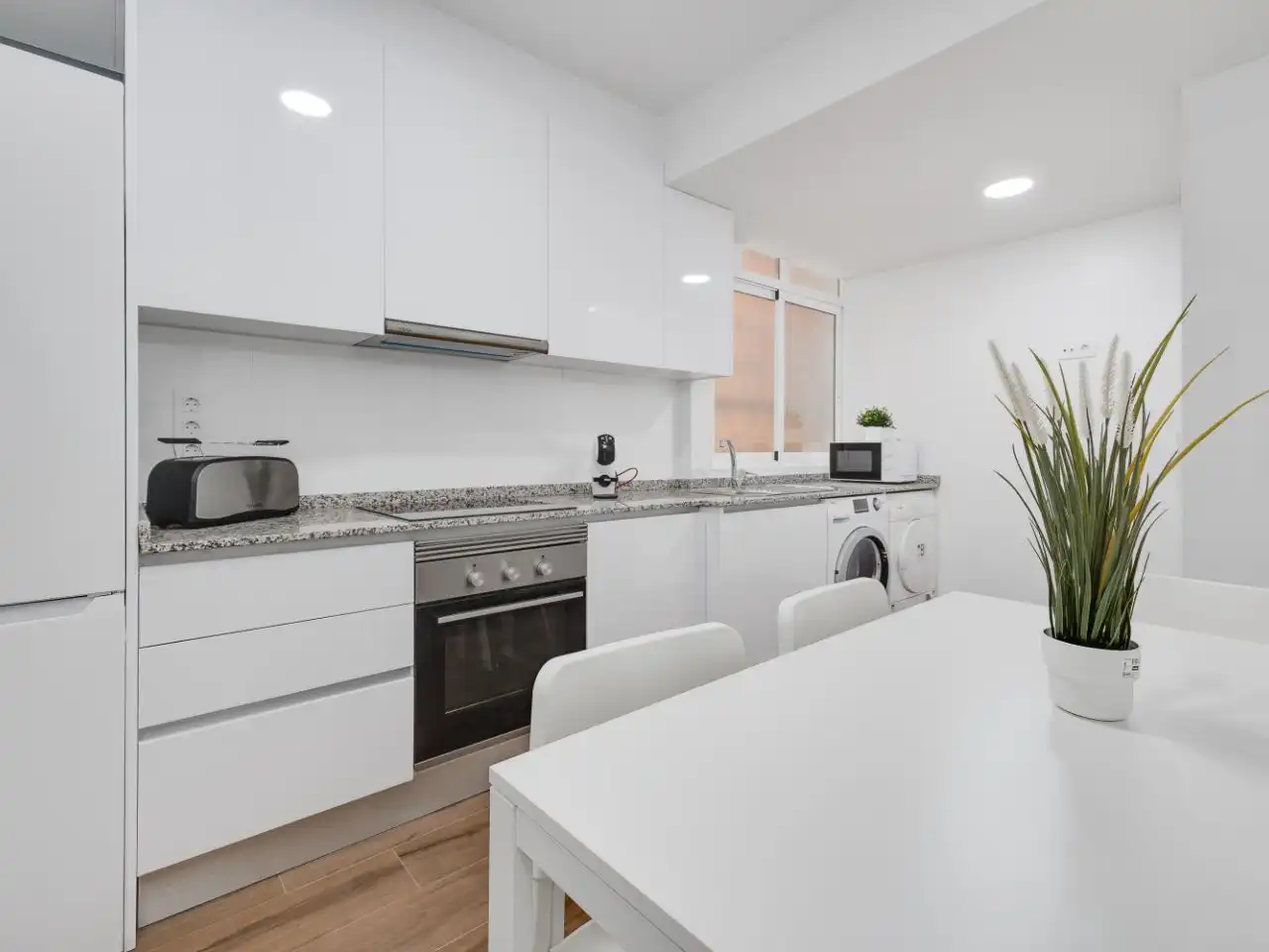 Kitchen of Flat for share in Orihuela  with Air Conditioner, Heating and Furnished