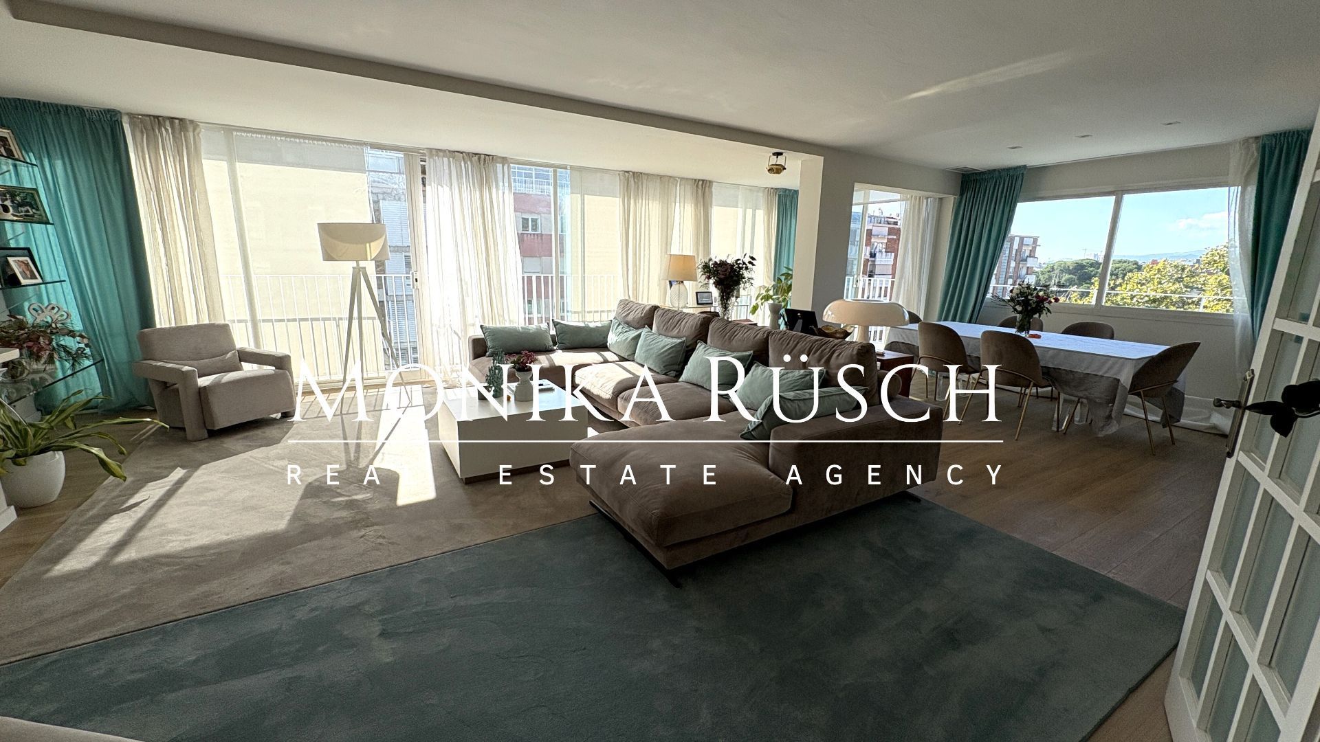 Sala d'estar de Pis de lloguer en  Barcelona Capital amb Aire condicionat, Calefacció i Piscina comunitària