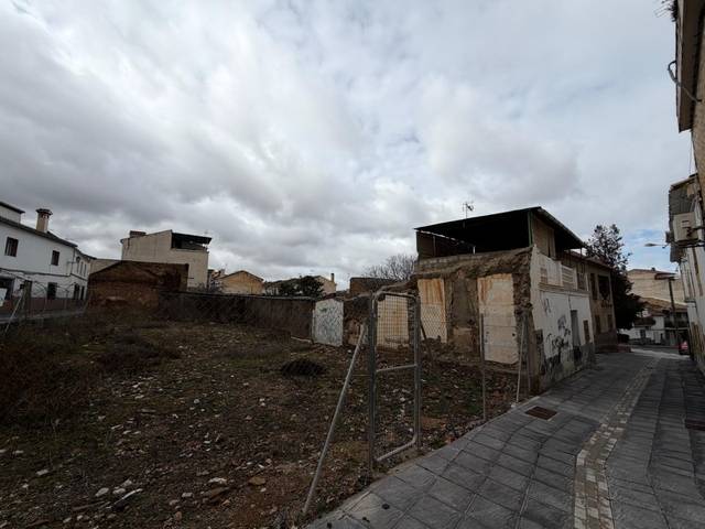 Terreno residencial en Venta en La Zubia Ciudad