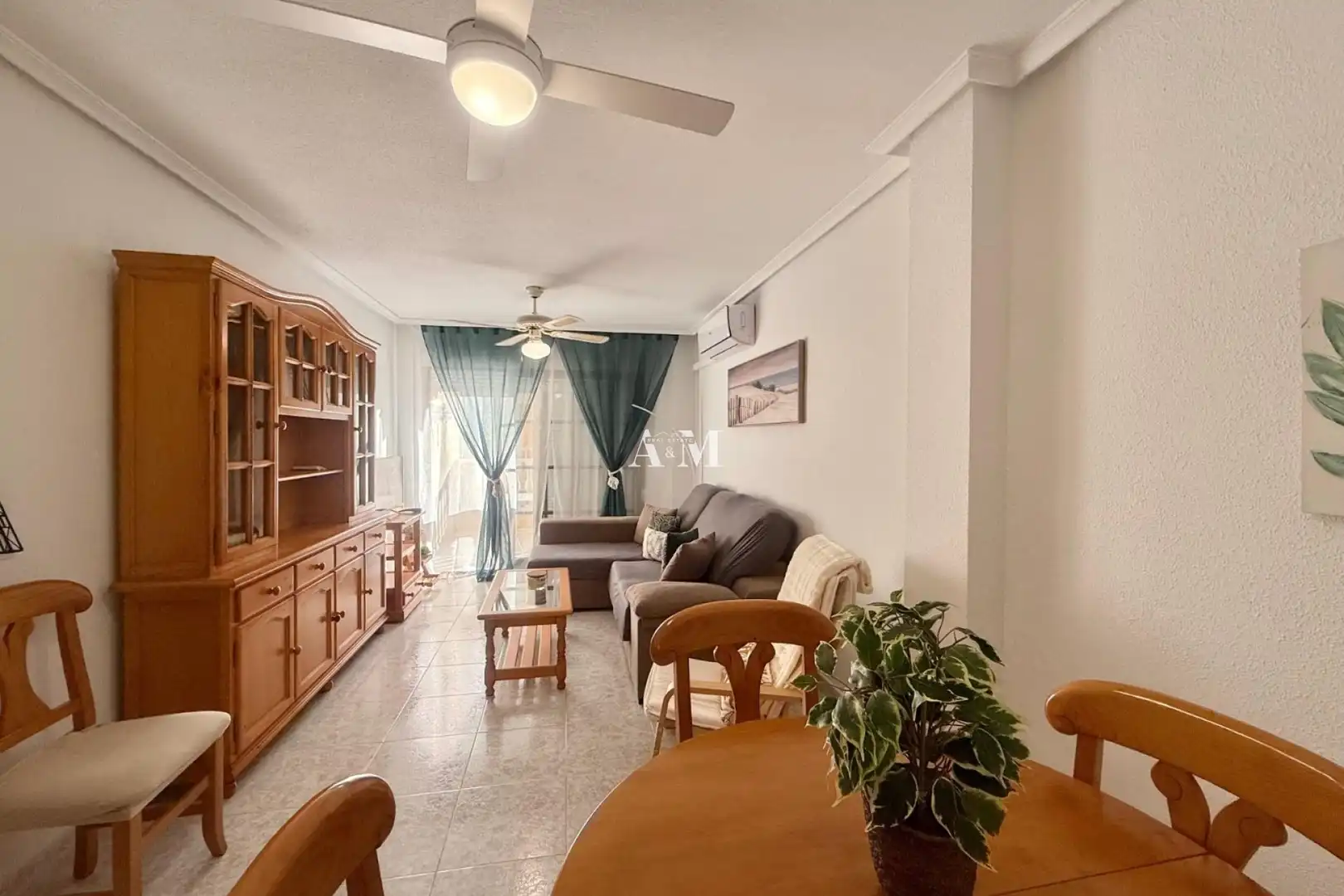 Wohnzimmer von Wohnung zur Miete in Guardamar del Segura mit Klimaanlage, Heizung und Terrasse