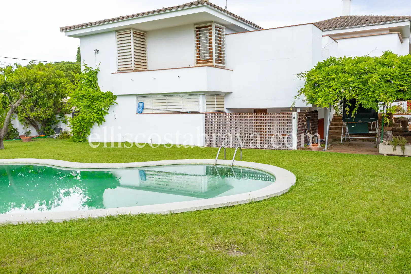 Jardí de Casa o xalet en venda en L'Escala amb Aire condicionat, Calefacció i Jardí privat