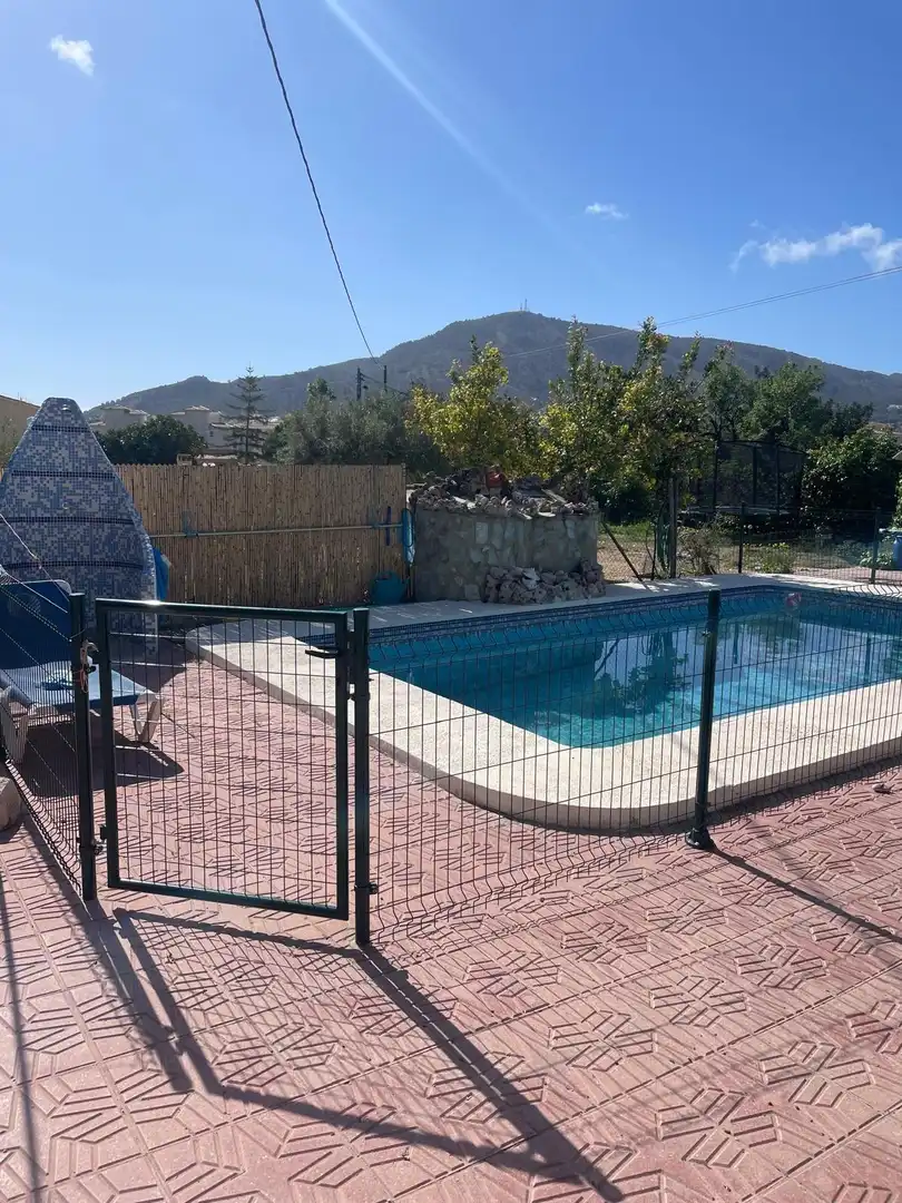 Piscina de Casa o chalet en venta en L'Alfàs del Pi con Aire acondicionado, Jardín privado y Trastero