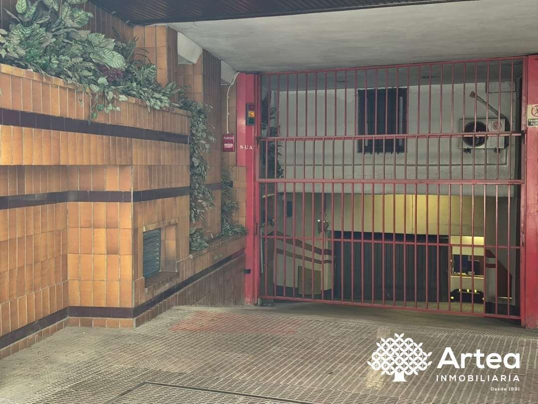 Garaje en venta en Sabino Arana - Jesuitas