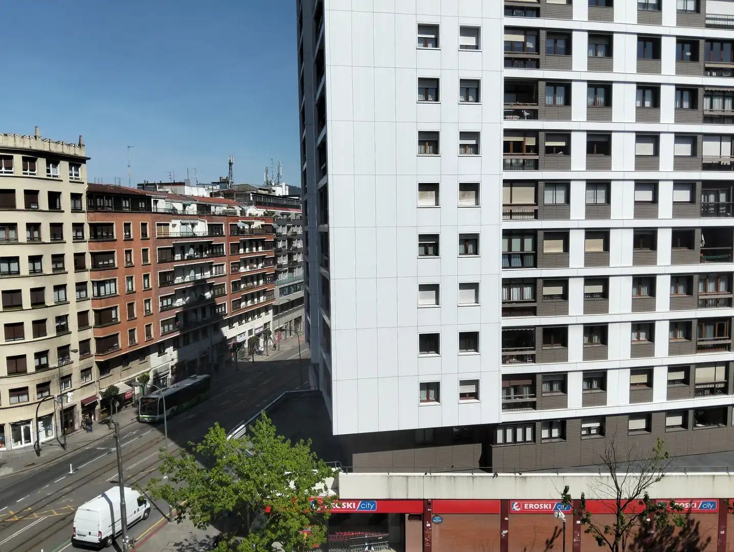 Vista exterior de Piso en venta en Bilbao  con Aire acondicionado, Calefacción y Amueblado
