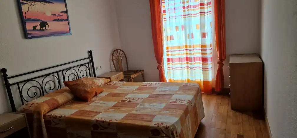 Dormitori de Pis en venda en Isla Cristina amb Moblat, Forn i Rentadora