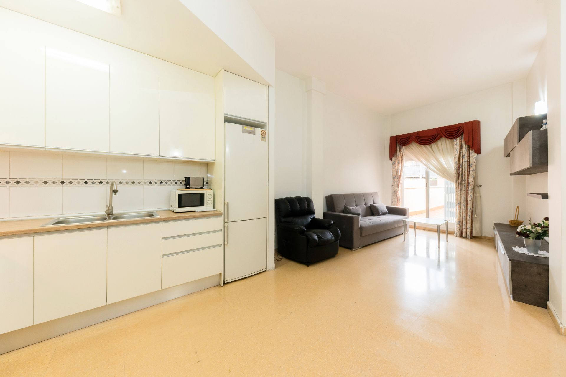 Sala d'estar de Pis en venda en Molins de Rei amb Terrassa