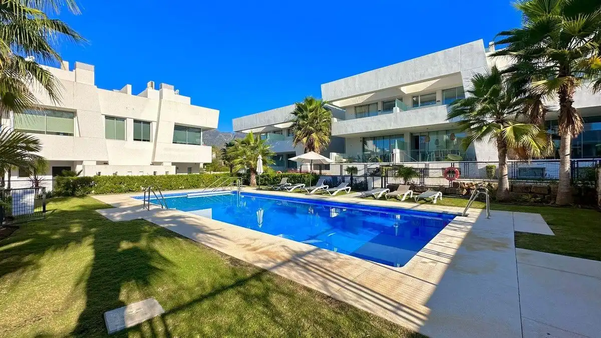 Swimming pool of Detached homes for rent in Marbella  with Air Conditioner, Heating and Terrace
