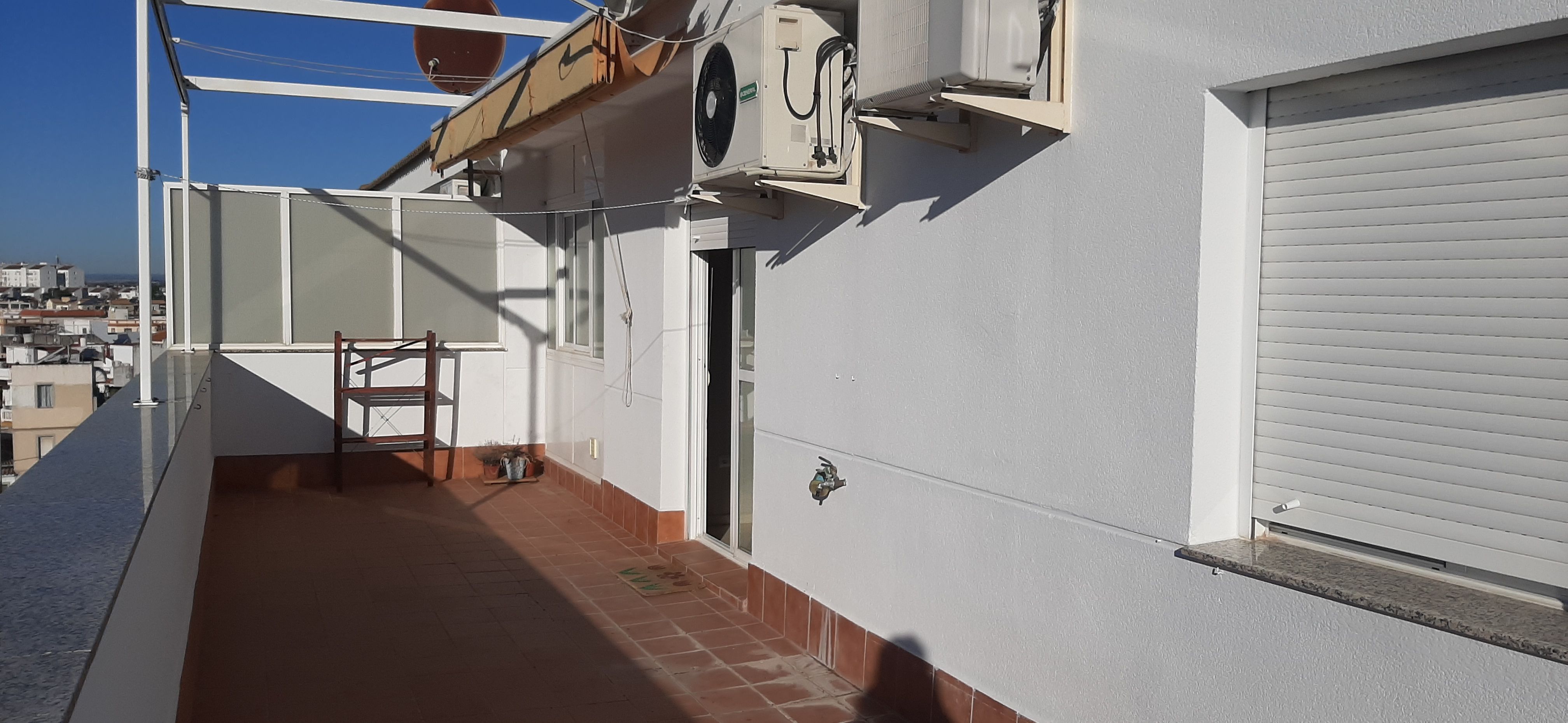 Terrassa de Àtic de lloguer en La Rinconada amb Aire condicionat, Calefacció i Terrassa