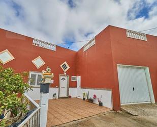 Vista exterior de Casa o xalet en venda en Partaloa amb Terrassa i Balcó