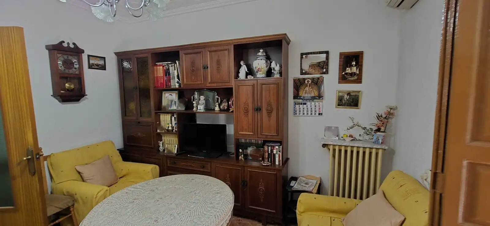 Sala d'estar de Casa o xalet en venda en Argamasilla de Calatrava amb Aire condicionat, Calefacció i Terrassa