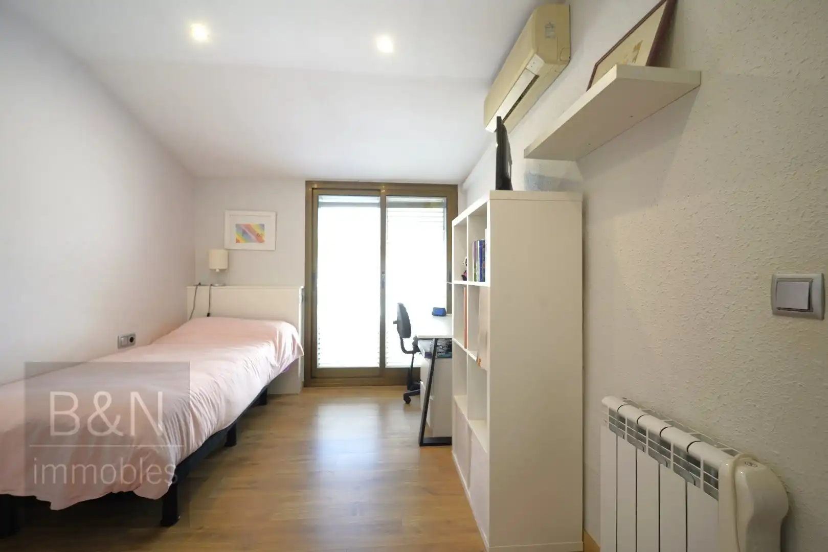 Dormitori de Casa o xalet en venda en Rubí amb Aire condicionat, Calefacció i Terrassa