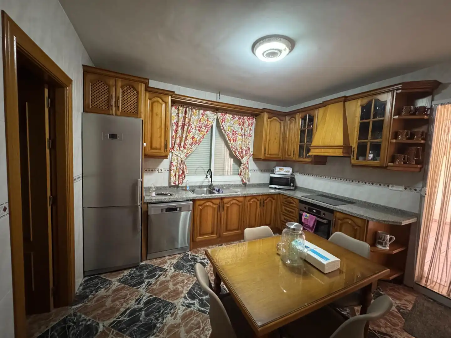 Cocina de Casa o chalet de alquiler en Churriana de la Vega con Terraza y Amueblado