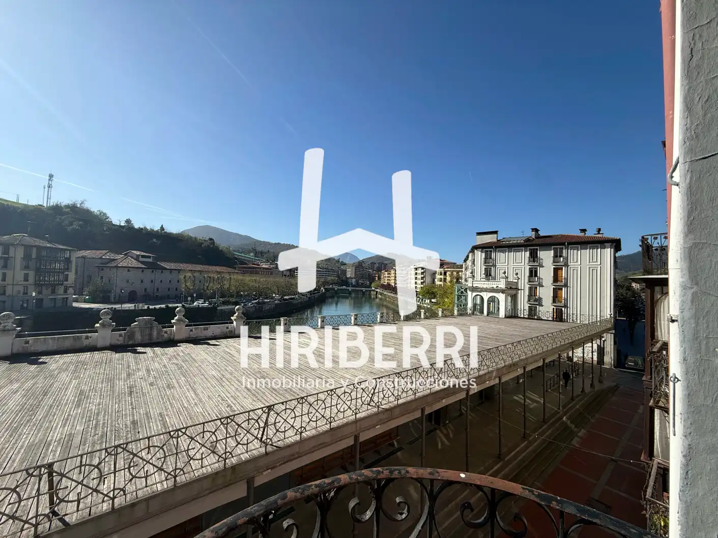 Vista exterior de Piso en venta en Tolosa con Amueblado y Balcón