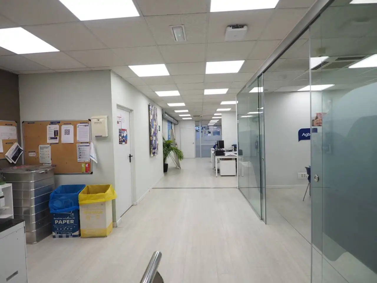 Local comercial en venda a Avenida Sant Esteve, imagen 6