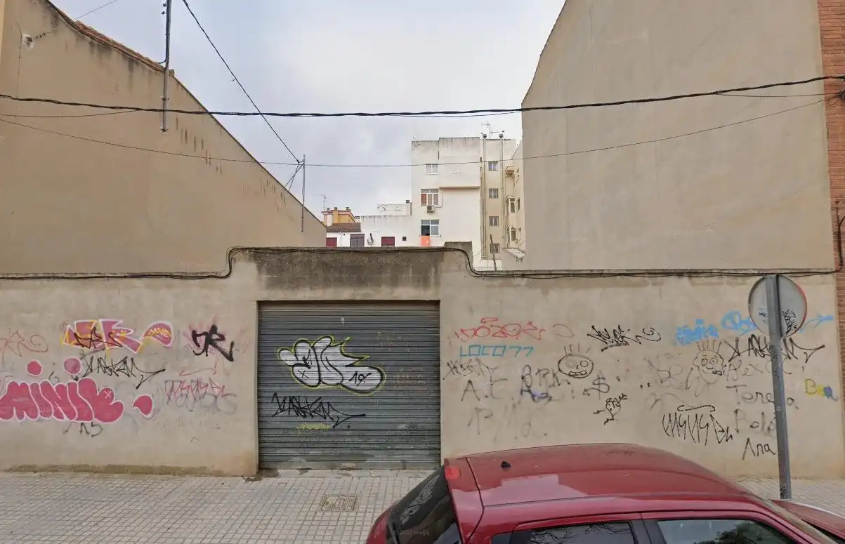 Grundstücke und Bauplätze zum Verkauf in Calle de Miguel Ángel Asturias 2