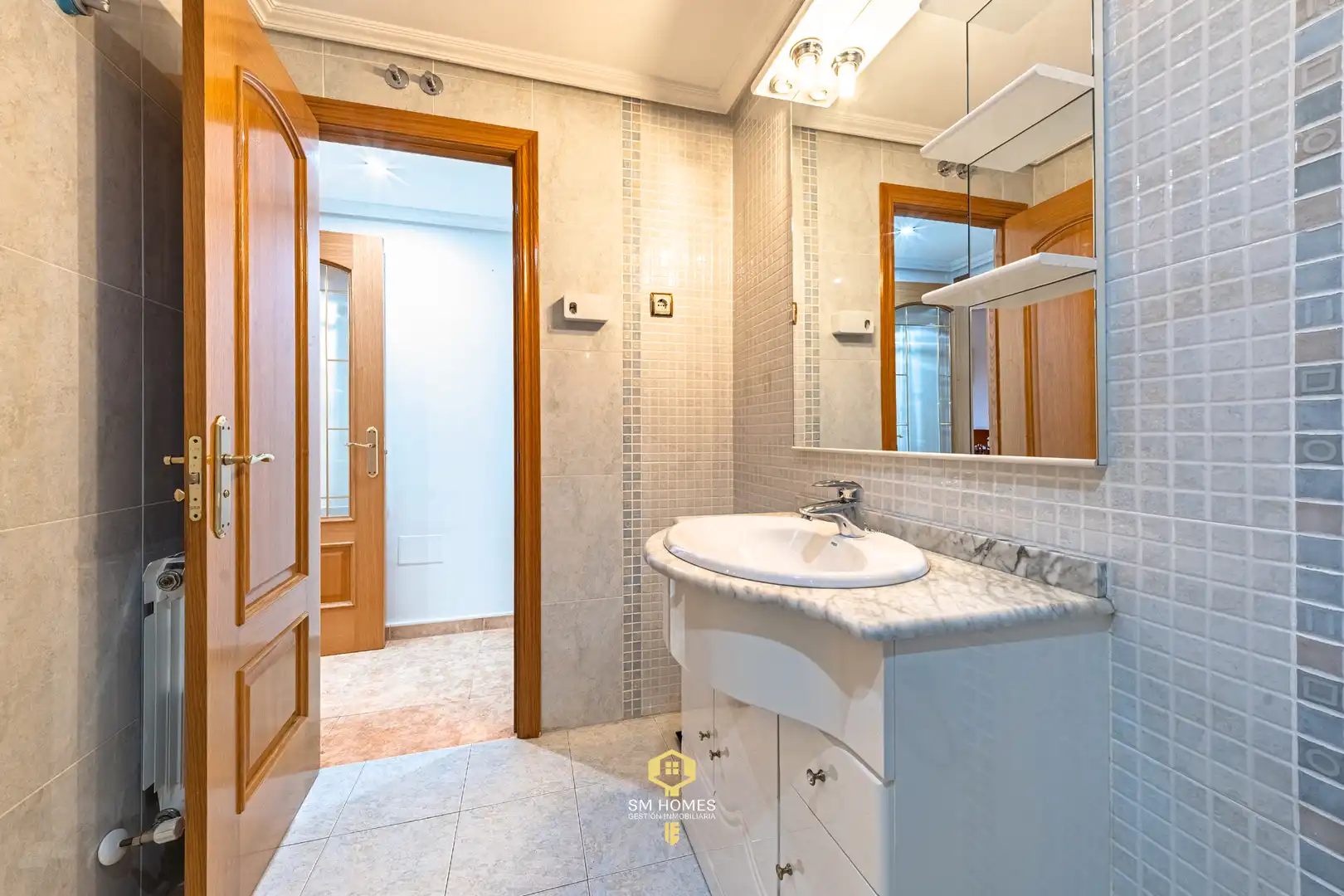 Badezimmer von Wohnung zum Verkauf in Coslada mit Klimaanlage, Abstellraum und Ofen