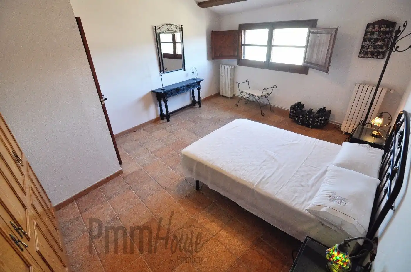 Habitación de Finca rústica en venta en Calonge de Segarra con Terraza, Trastero y Piscina