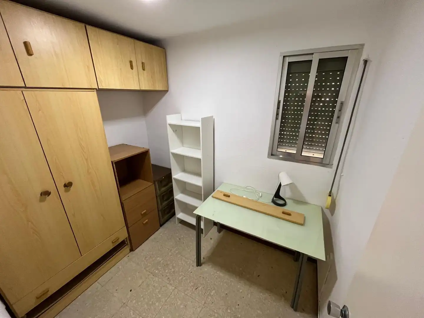 Flat for rent in Sevilla  with Air Conditioner and Furnished