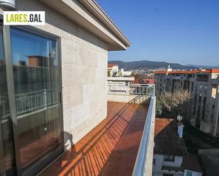 Terrassa de Àtic en venda en Cangas  amb Calefacció, Terrassa i Traster