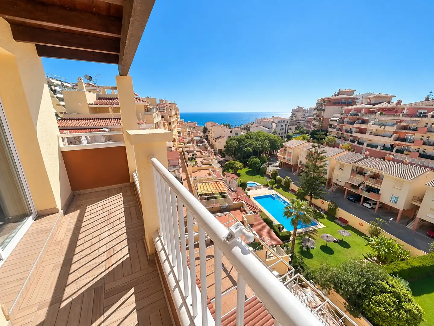 Penthouse with pool for sale in Torrequebrada, imagen 14
