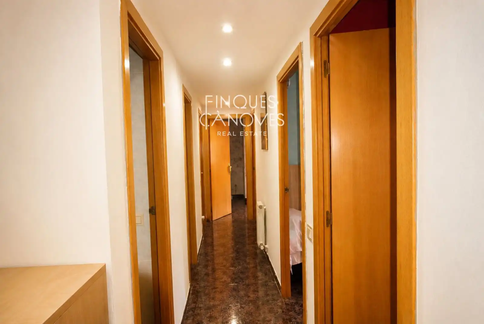 Wohnung zum Verkauf in Salt mit Heizung, Terrasse und Möbliert