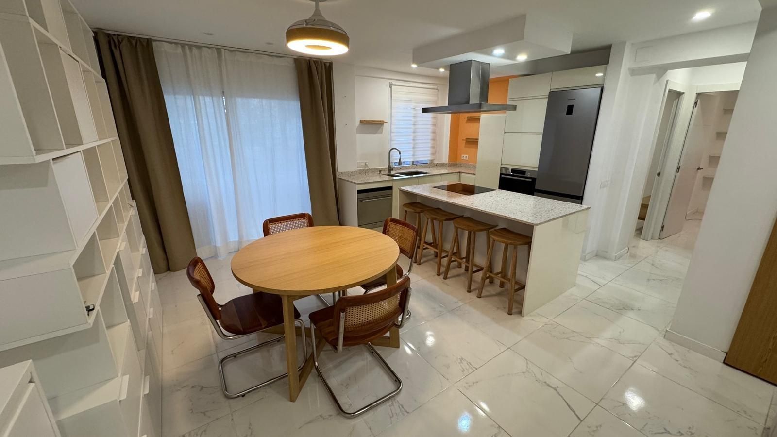 Cocina de Piso de alquiler en Rincón de la Victoria con Terraza, Amueblado y Balcón