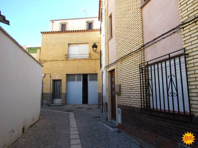 Casa adosada en Venta en Vélez-Rubio