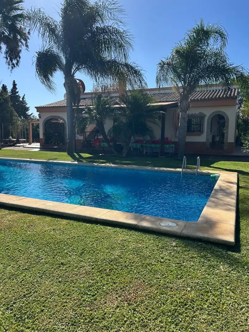Villa avec piscine à vendre à Pelagatos - Pago del Humo