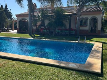 Xalet amb piscina en venda a Pelagatos - Pago del Humo