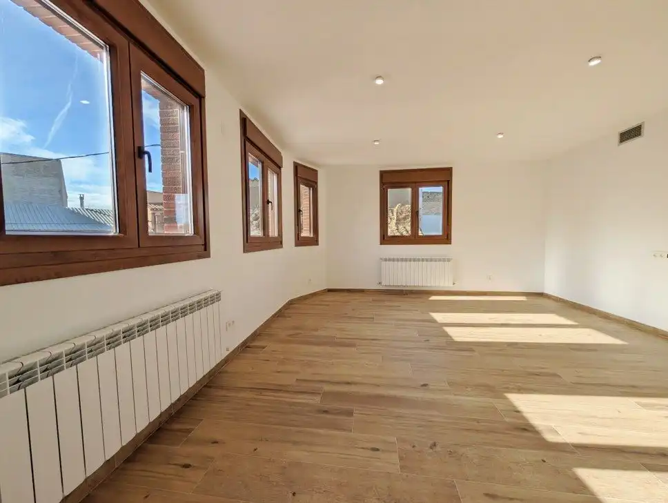 Detached homes for sale in El Burgo de Ebro  with Heating, Terrace and Storage room