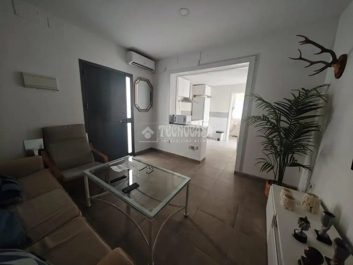 Sala de estar de Casa adosada en venta en Tomares
