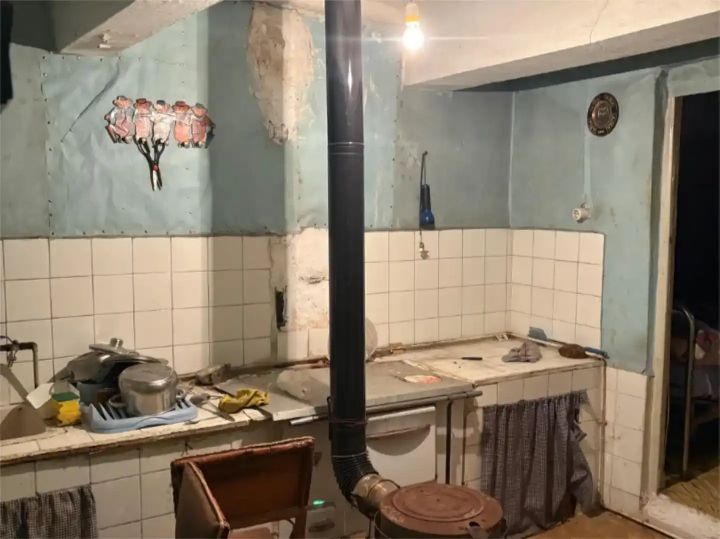 Cuina de Finca rústica en venda en Alcazarén amb Jardí privat, Parquet i Moblat