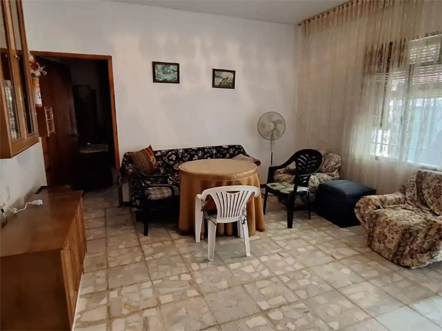 Sala d'estar de Finca rústica en venda en Los Yébenes amb Traster, Moblat i Balcó