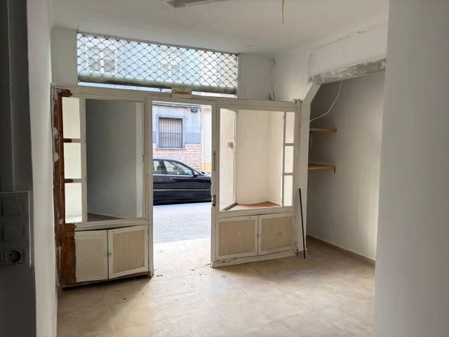 Local comercial en Alquiler en De Félix Latassa en Universidad San Francisco