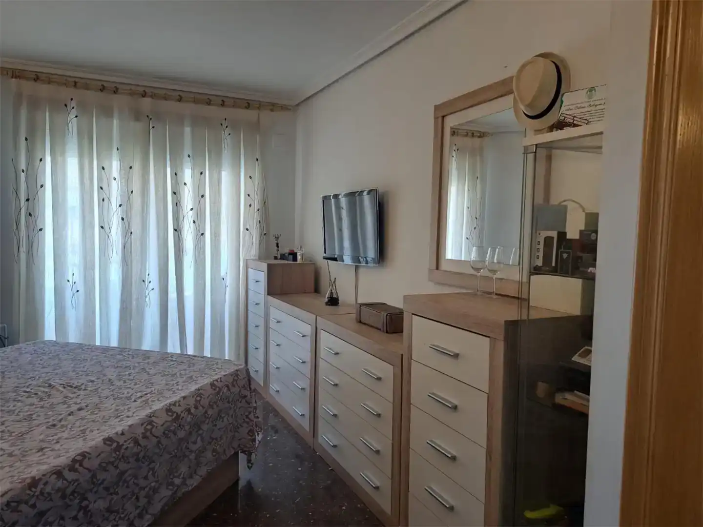 Bedroom of Attic for sale in Aldaia  with Air Conditioner and Balcony