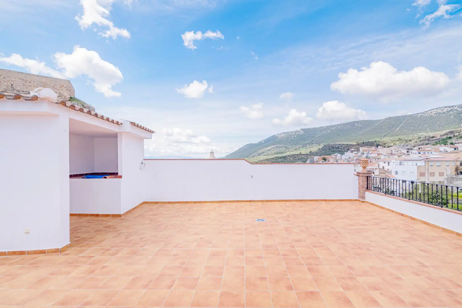 Inmuebles singulares con ascensor en venta en Calle Almenillas 2, imagen 17