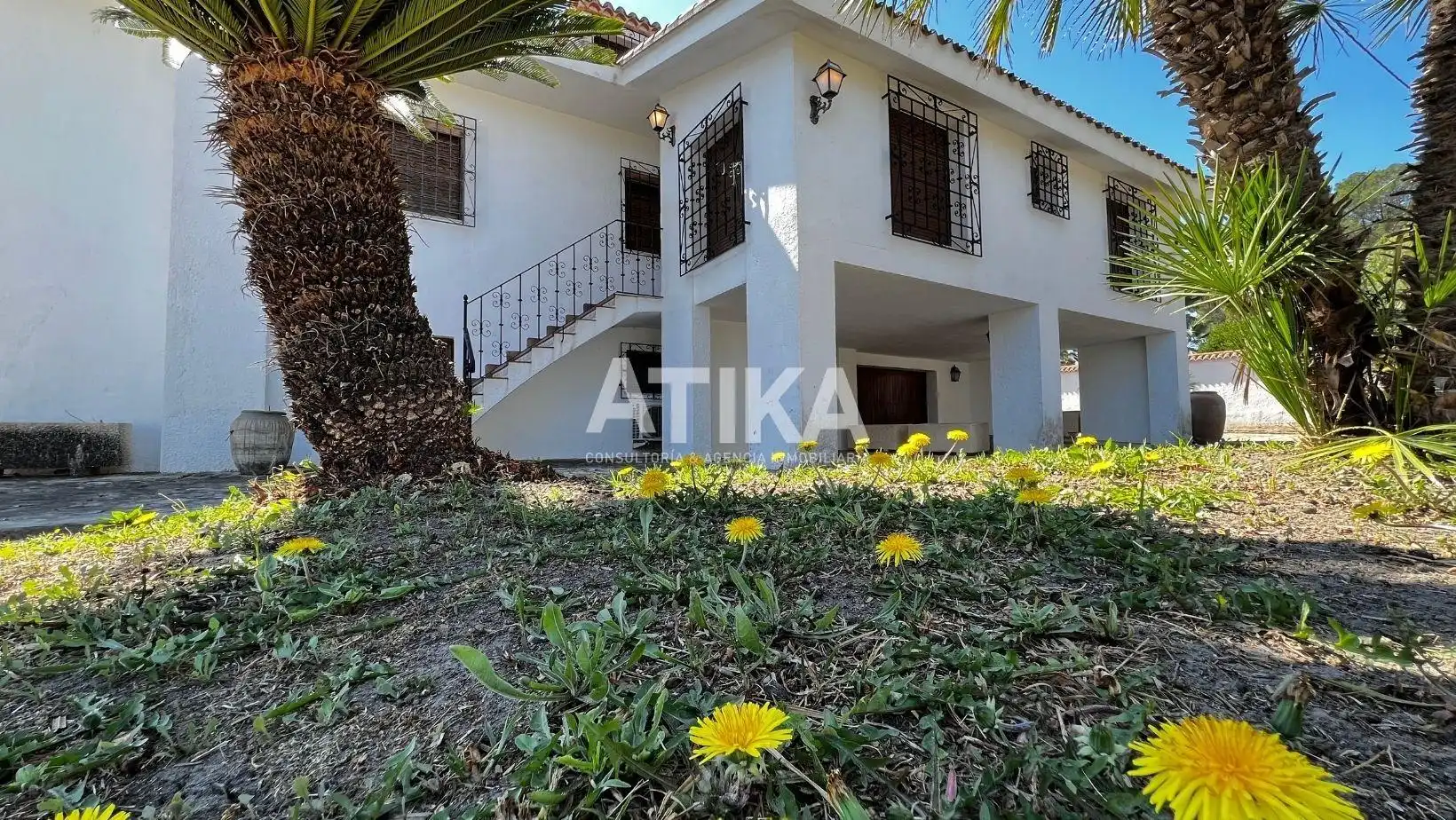 Vista exterior de Casa o xalet en venda en Ontinyent amb Calefacció, Jardí privat i Traster