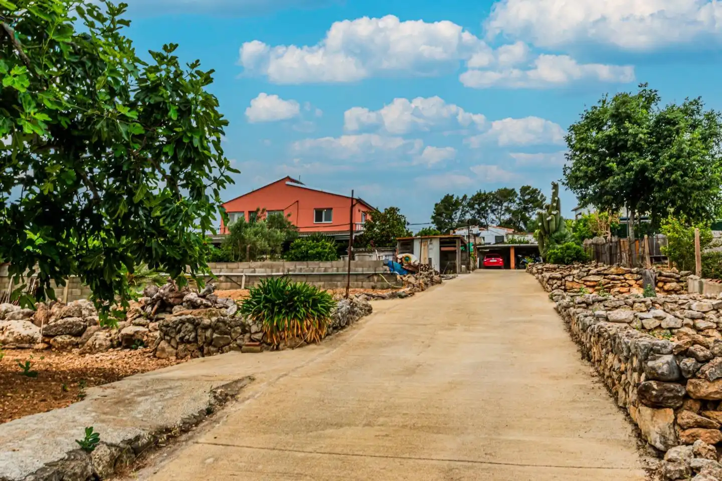 Vista exterior de Casa o xalet en venda en Avinyonet del Penedès amb Jardí privat, Terrassa i Traster