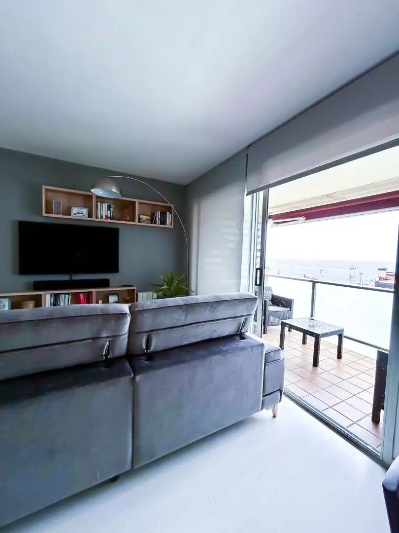 Sala de estar de Ático en venta en Montgat con Aire acondicionado, Calefacción y Parquet