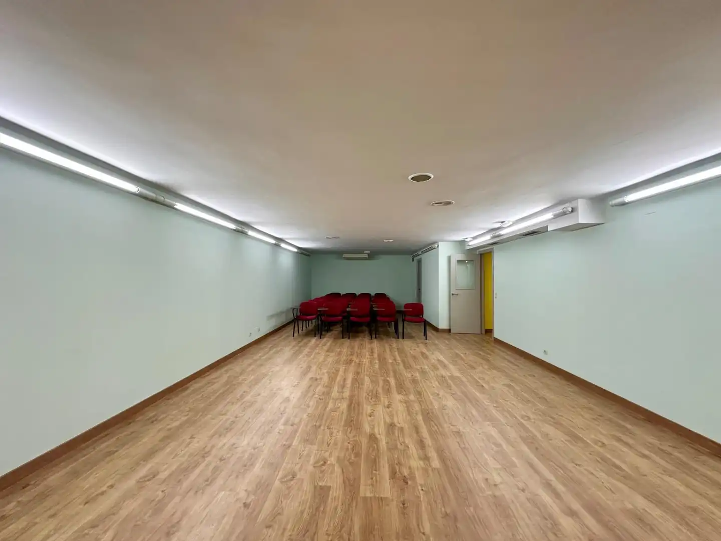 Local comercial en alquiler en Avenida de Valdés, imagen 20
