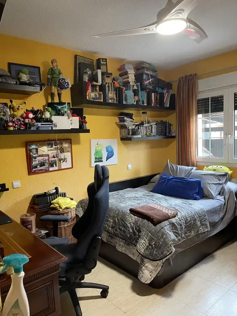 Dormitori de Casa adosada en venda en Guadarrama amb Piscina