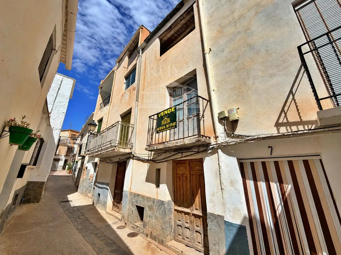 Vista exterior de Casa o chalet en venta en Carataunas con Terraza y Balcón