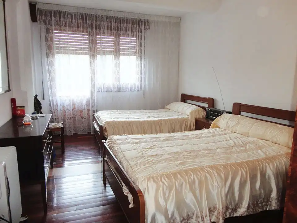 Dormitori de Casa o xalet en venda en Mambrillas de Lara amb Jardí privat