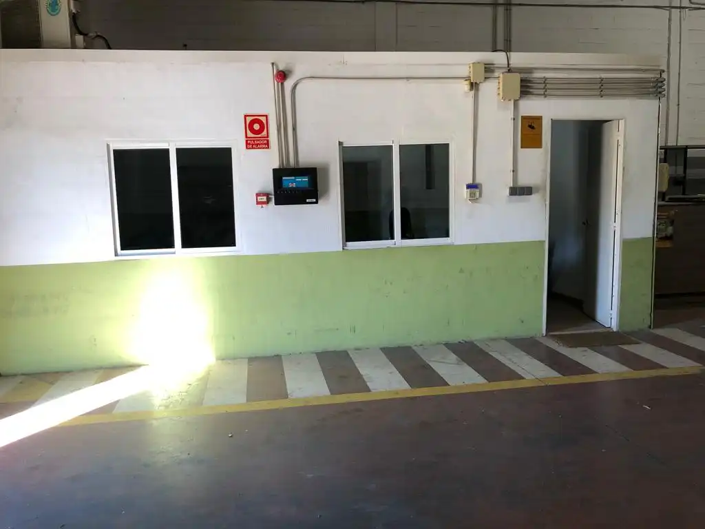 Nave industrial in vendita a Santa María del Águila, imagen 5