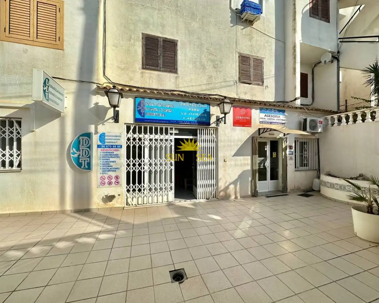 Außenansicht von Büro zur Miete in Torrevieja