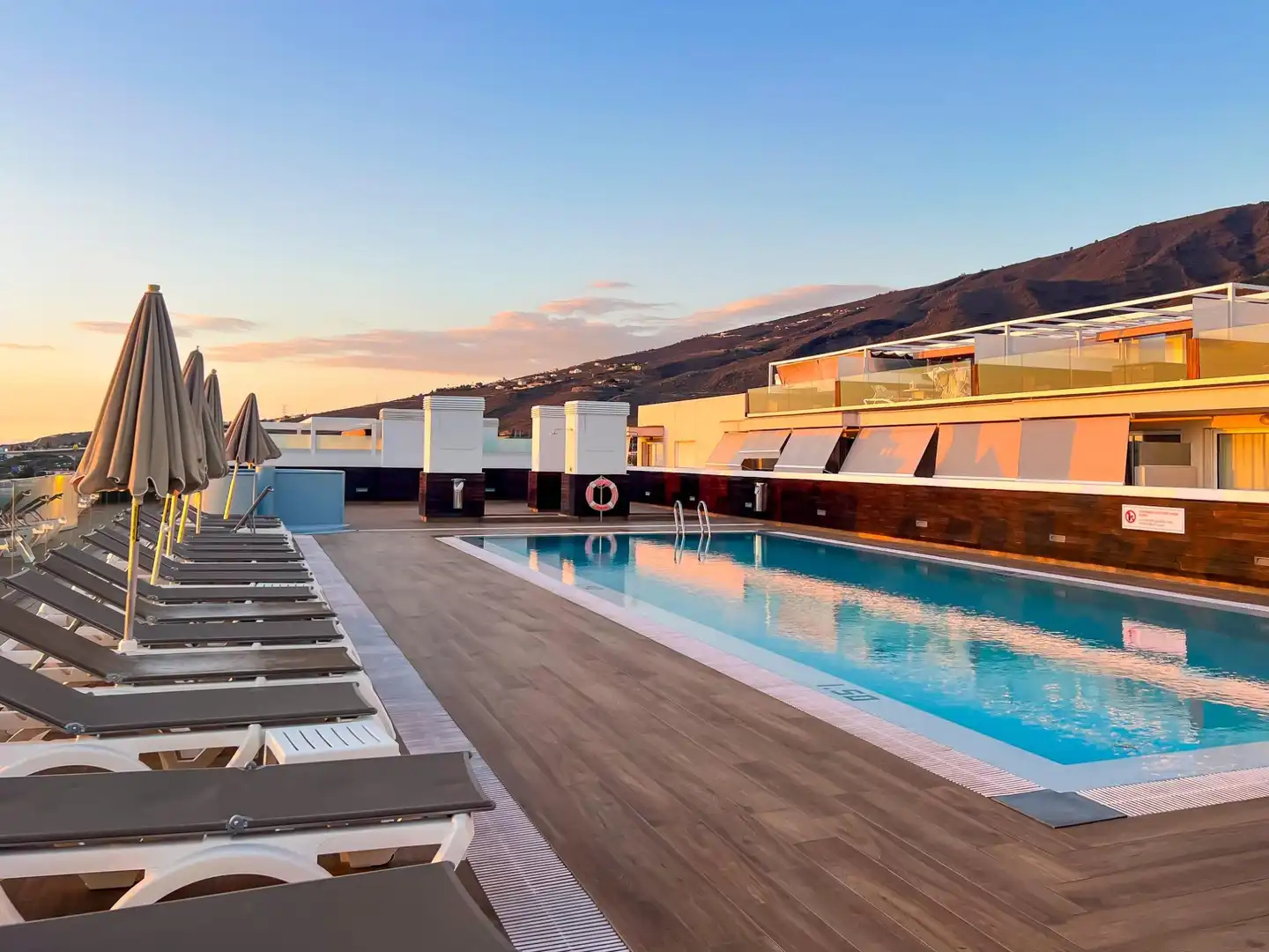 Swimming pool of Apartments for sale in Adeje  with Air Conditioner, Furnished and Jacuzzi