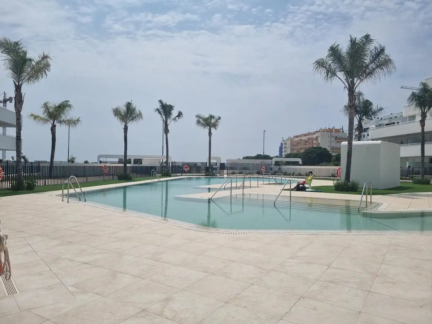 Piscina de Apartament de lloguer en Vélez-Málaga amb Aire condicionat, Calefacció i Terrassa