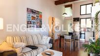 Living room of Flat for sale in  Valencia Capital  with Air Conditioner and Balcony