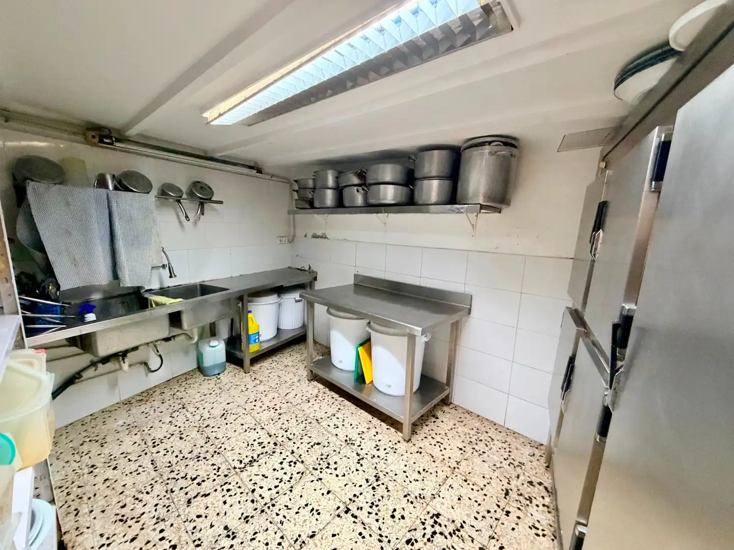 Business premises for transfer in Sants - Montjuïc, imagen 6