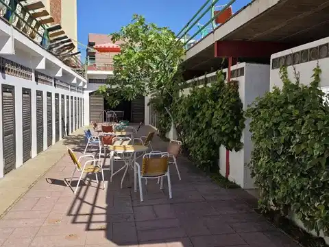 Gebäude zum Verkauf in Carrer d'Eduard Maristany, Centre